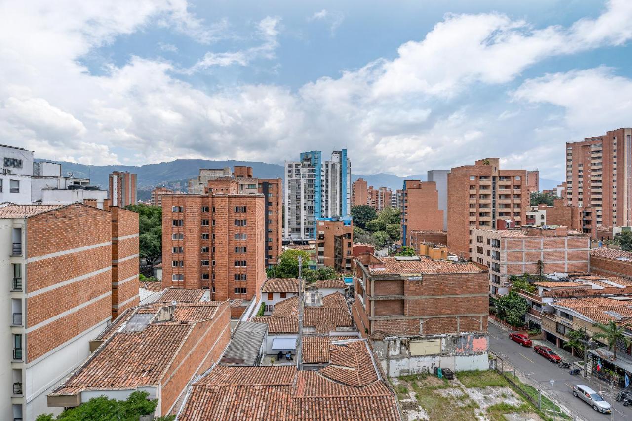 Apartamentos Housy Laureles Medellín Eksteriør billede