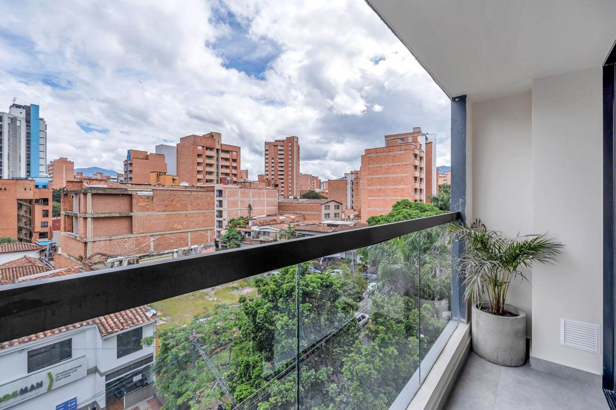 Apartamentos Housy Laureles Medellín Eksteriør billede