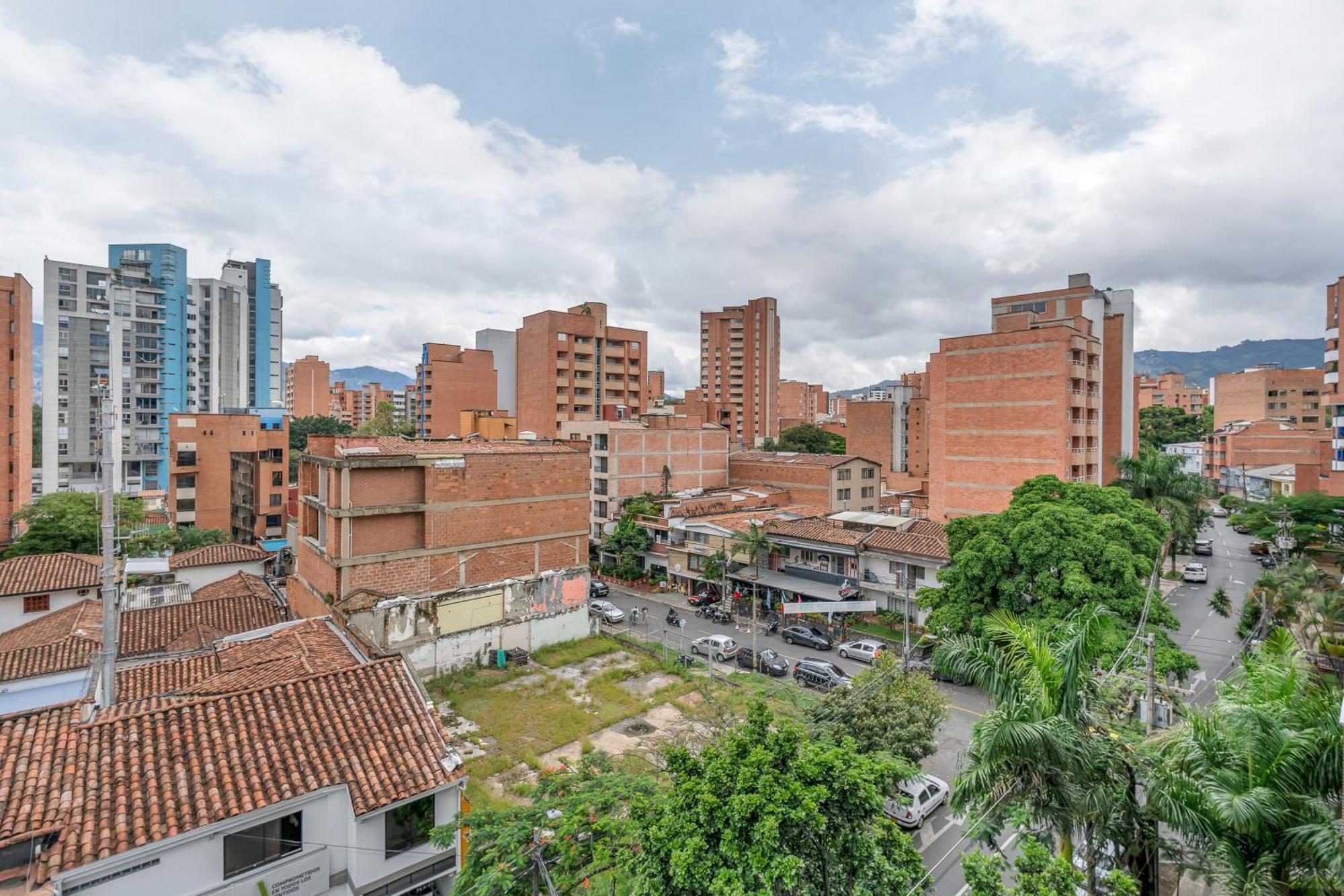 Apartamentos Housy Laureles Medellín Eksteriør billede
